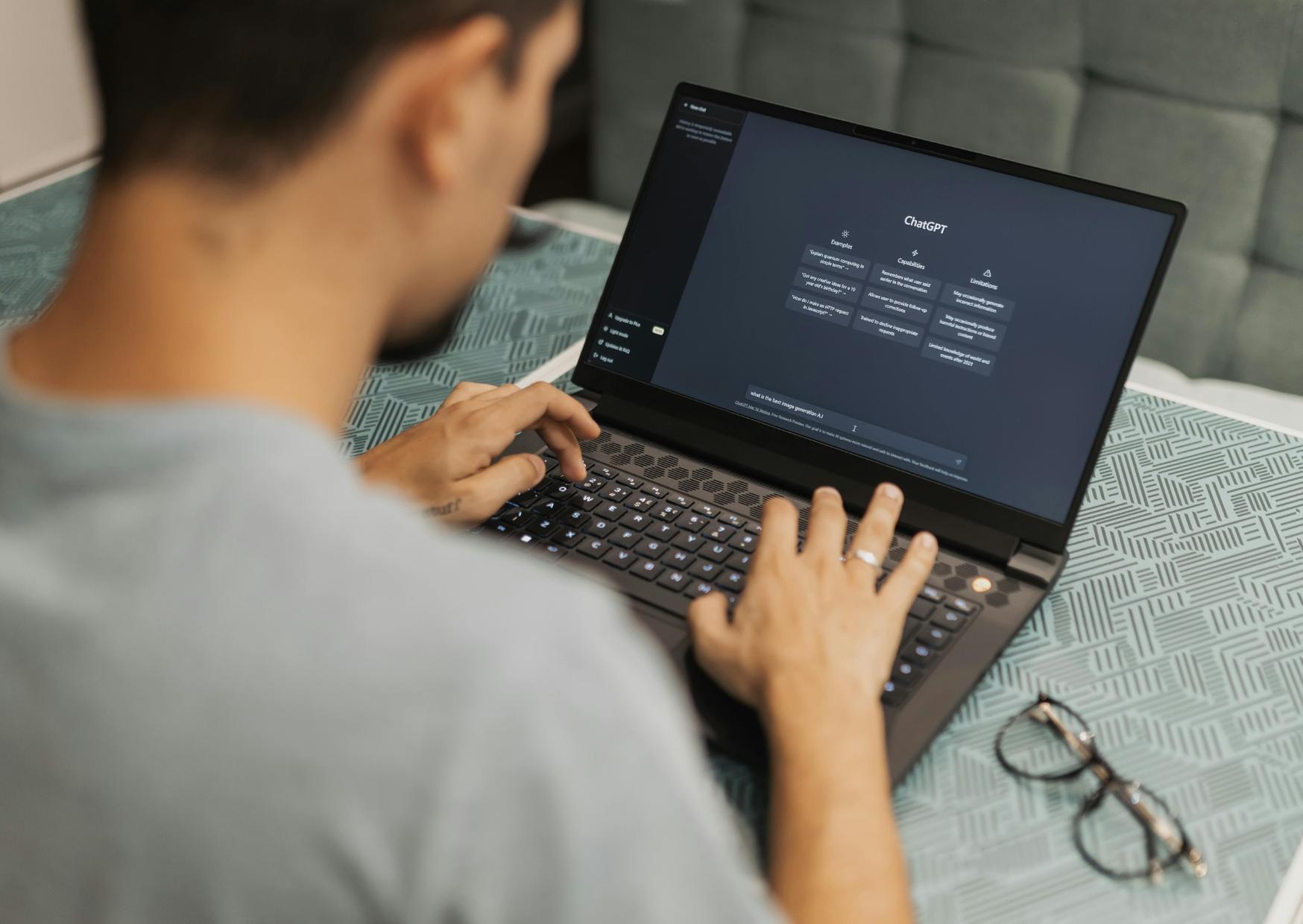 Los uruguayos miran con más preocupación que entusiasmo el creciente uso de la inteligencia artificial